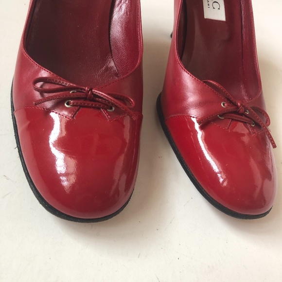 Italian Isaac Mizrahi Red Leather Heels - Picture 3 of 13